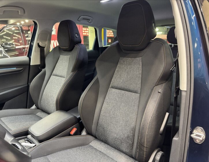Škoda Karoq SUV / Terénní 2,0 l 110 kw