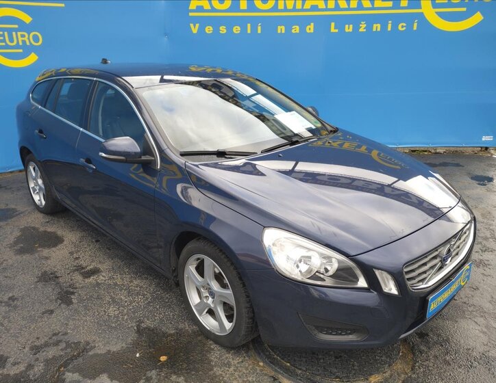 Volvo V60 3