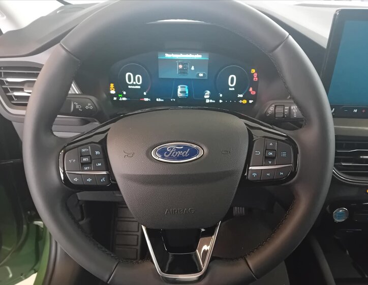 Ford Kuga SUV / Terénní 1,5 l 110 kw