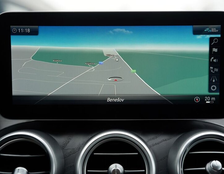 Mercedes-Benz Třídy C Sedan 2,0 l 143 kw