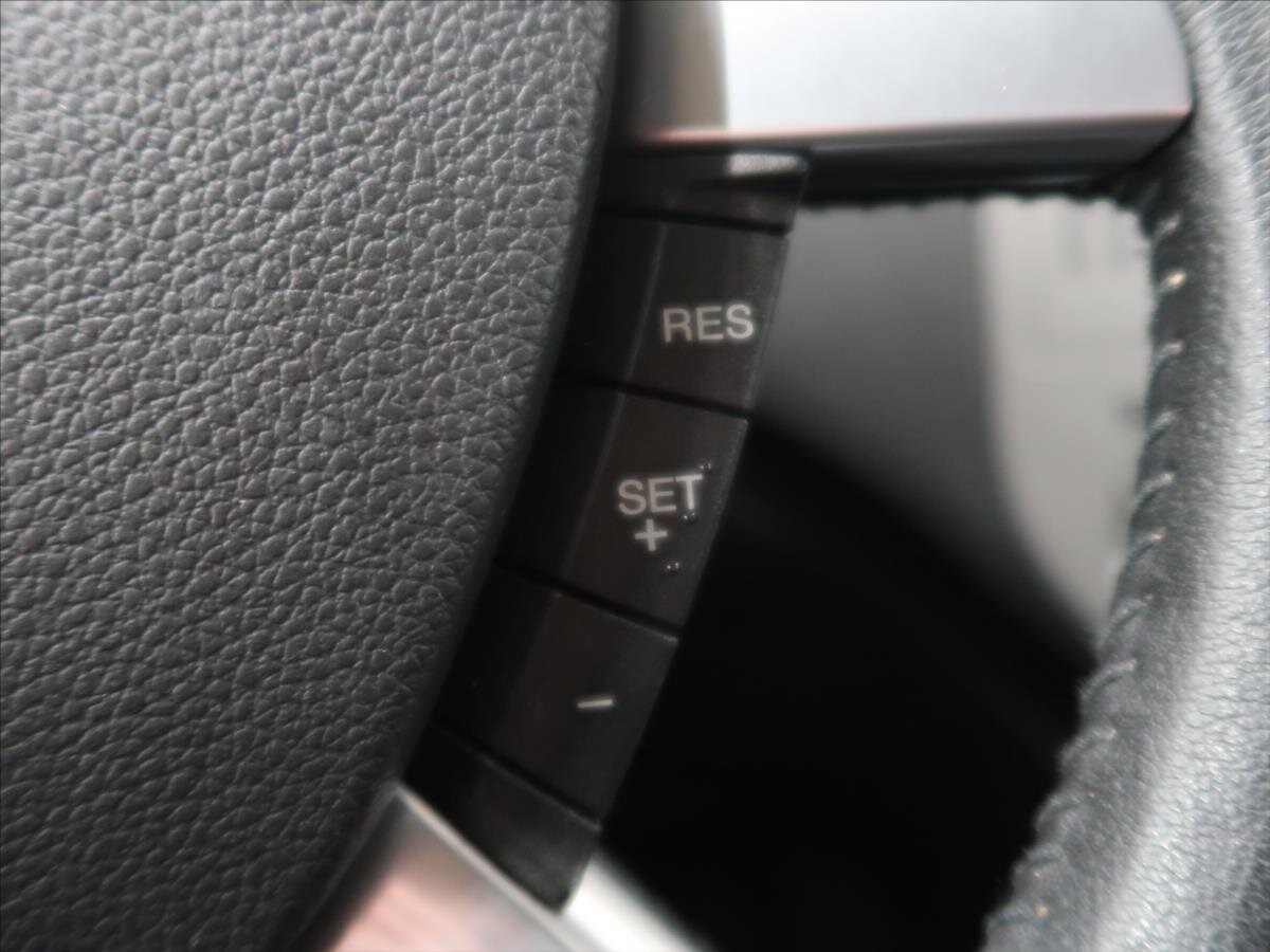 Ford Kuga SUV / Terénní 2,0 l 103 kw