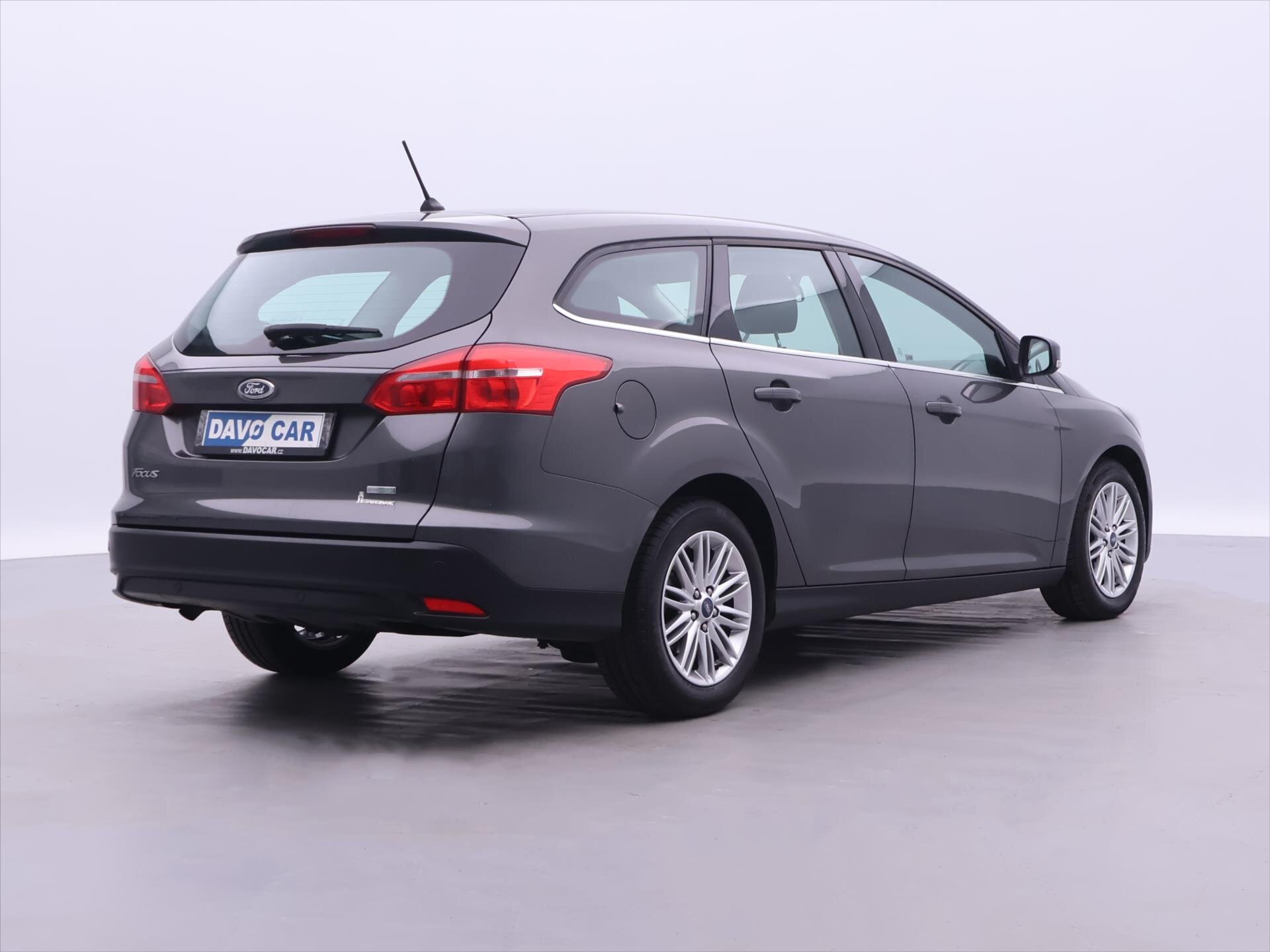 Ford Focus Kombi 999,0 92 kw