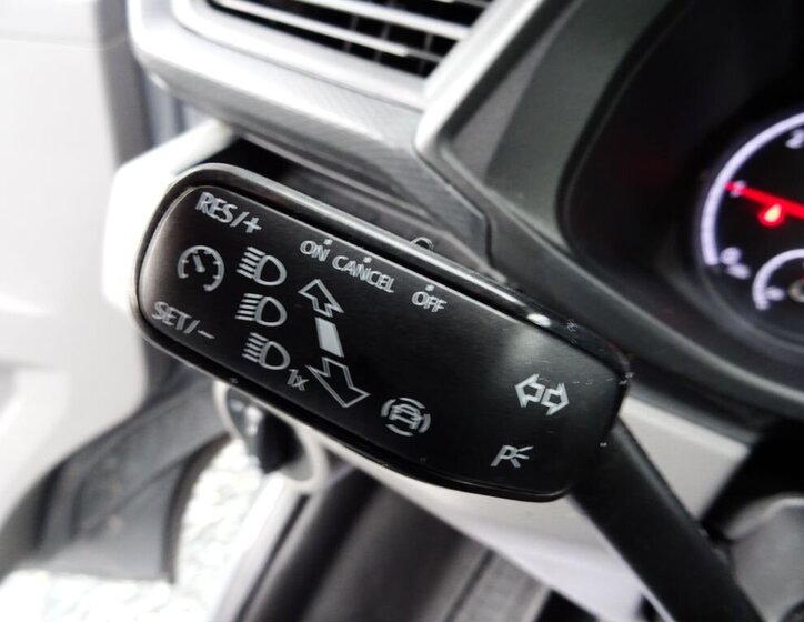 Volkswagen Transporter Skříň 2,0 l 110 kw