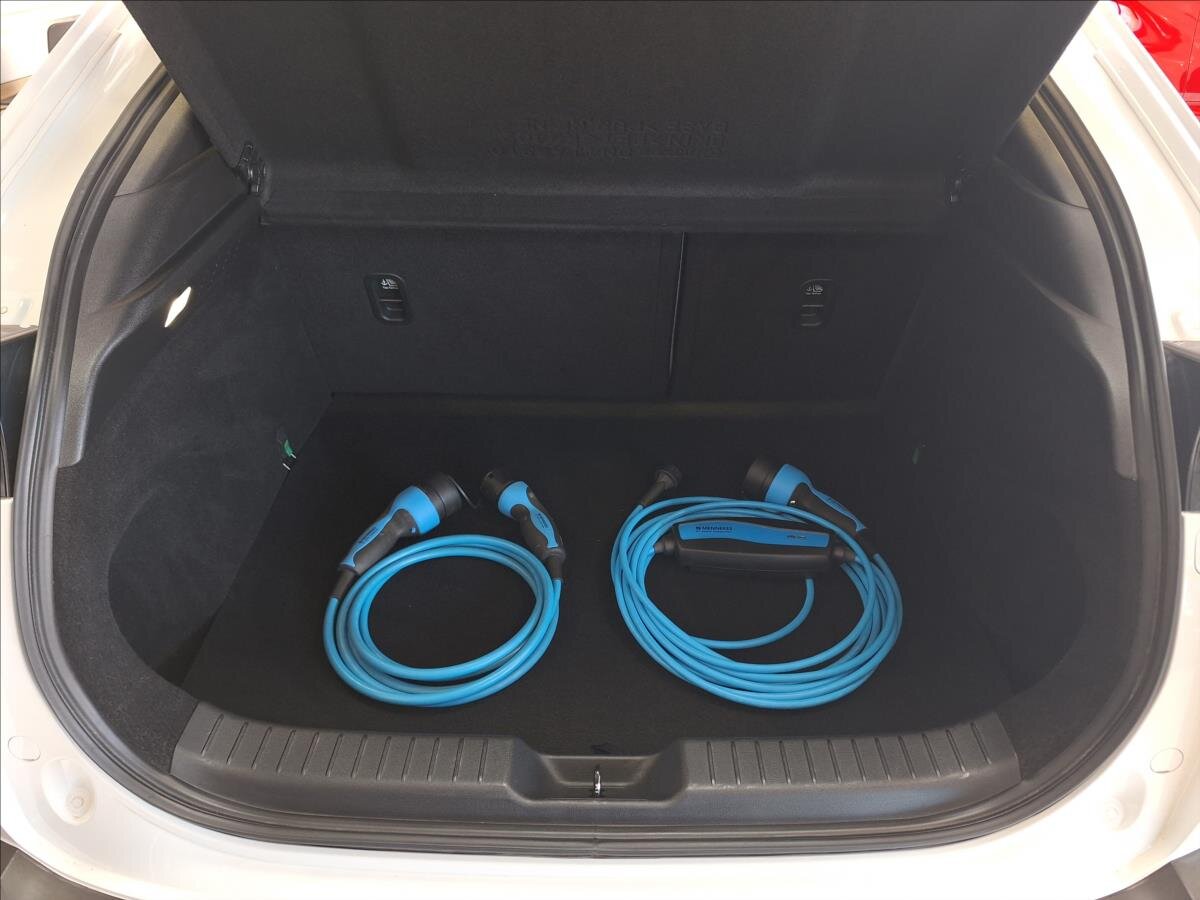 Mazda MX-30 SUV / Terénní 0,0 107 kw