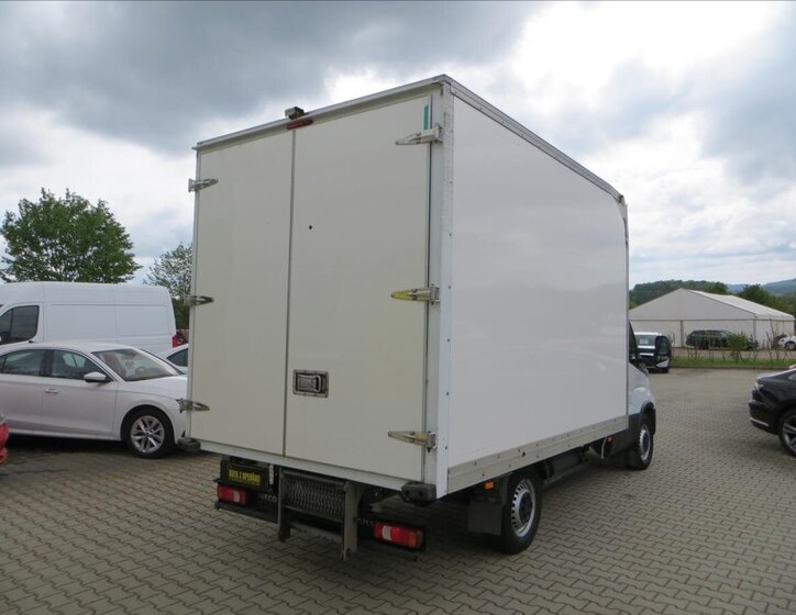Iveco Daily Skříň 3,0 l 100 kw