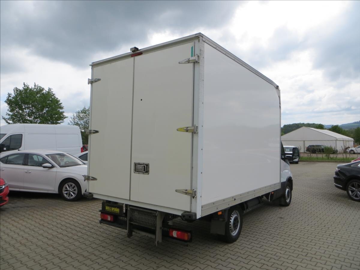 Iveco Daily Skříň 3,0 l 100 kw