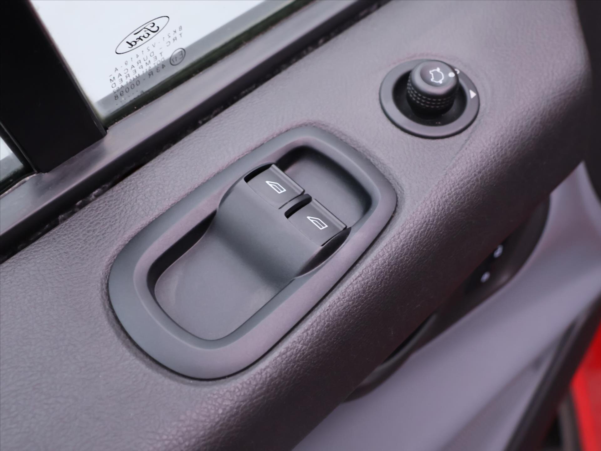 Ford Transit Custom Kombi 2,0 l 77 kw