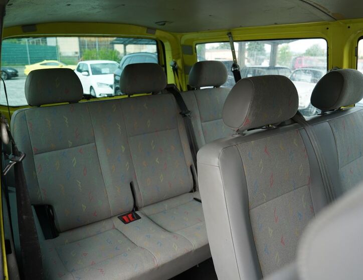 Volkswagen Caravelle 18