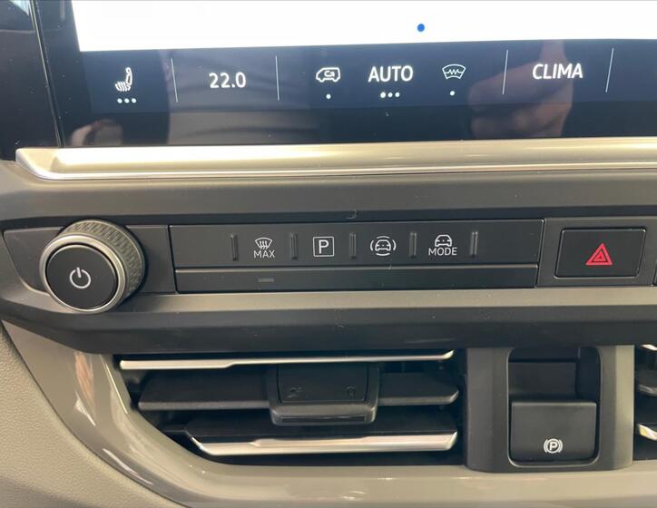 Volkswagen Caravelle 12