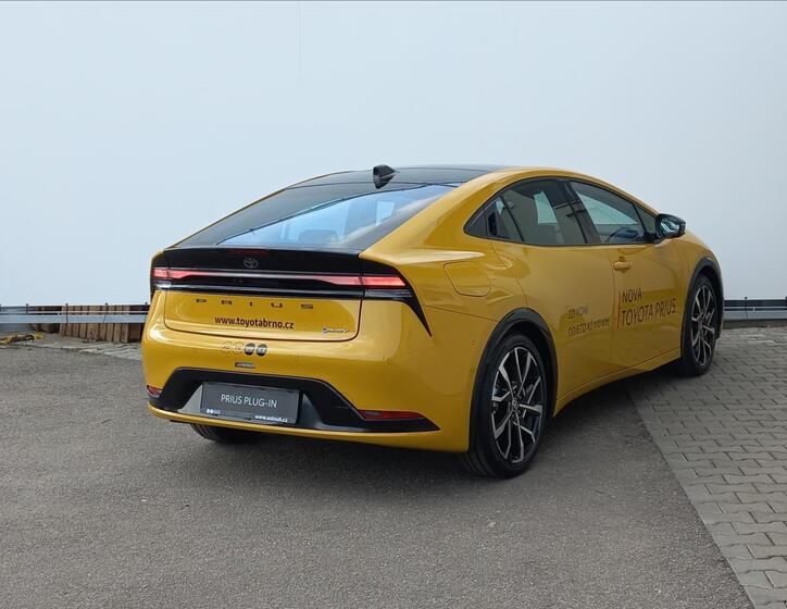 Toyota Prius 3