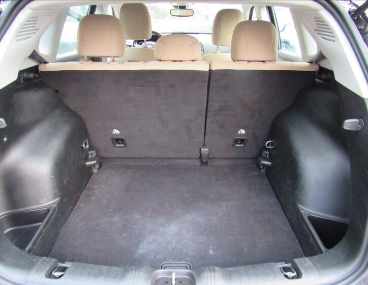 Jeep Compass SUV 1,4 l 103 kw