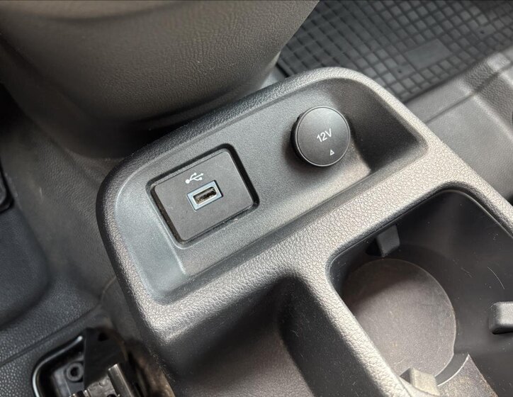 Ford Transit Connect Skříň 1,5 l 74 kw