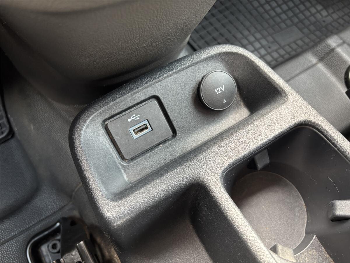 Ford Transit Connect Skříň 1,5 l 74 kw