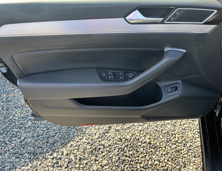 Volkswagen Passat Kombi 2,0 l 176 kw