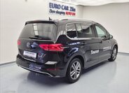 Volkswagen Touran 5