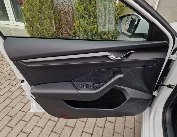 Škoda Octavia Liftback 999,0 81 kw