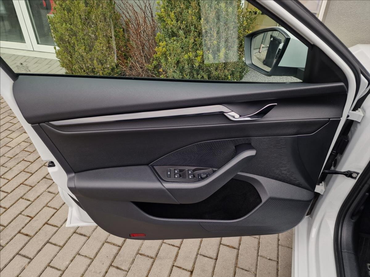 Škoda Octavia Liftback 999,0 81 kw