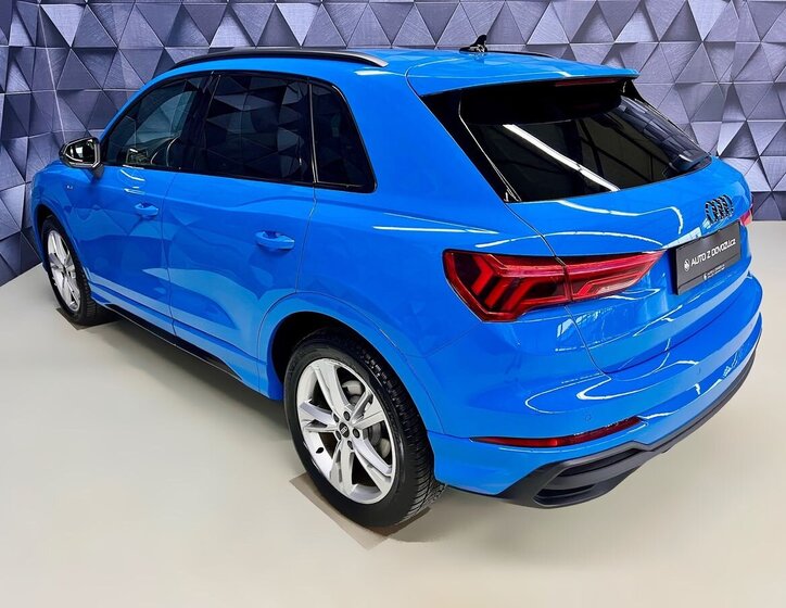Audi Q3 5