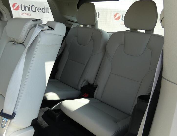 Volvo XC90 19