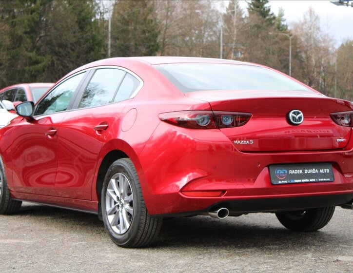 Mazda 3 Sedan / Limuzína 2,0 l 90 kw