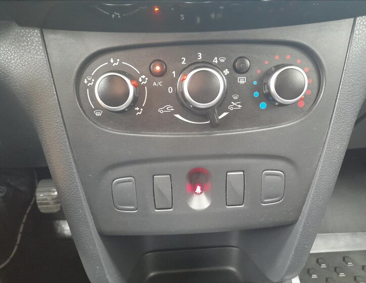 Dacia Sandero Hatchback 999,0 54 kw