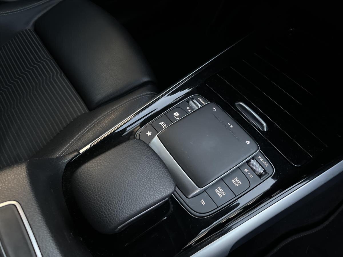 Mercedes-Benz GLB SUV / Terénní 2,0 l 110 kw