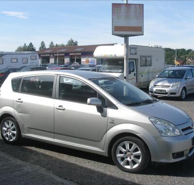 Toyota Corolla Verso 4