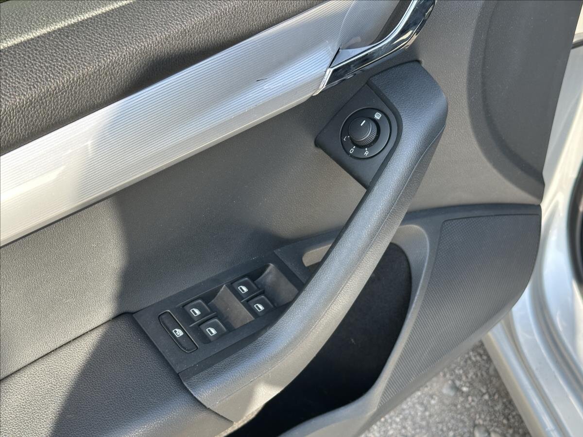 Škoda Octavia Liftback 1,4 l 103 kw