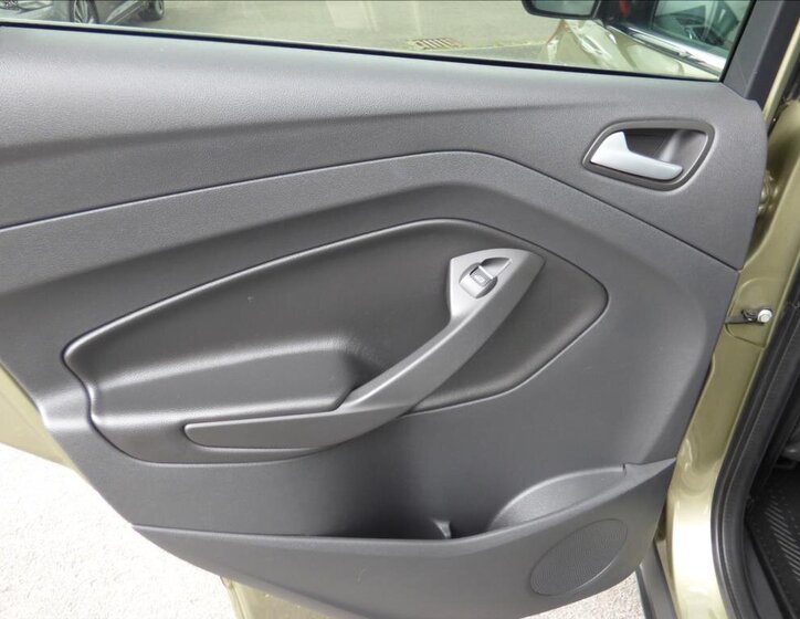 Ford Kuga SUV / Terénní 2,0 l 110 kw