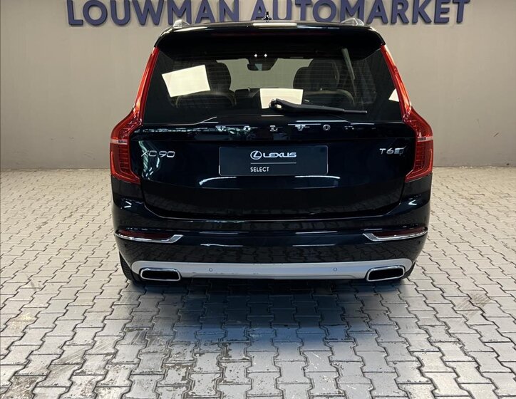 Volvo XC90 12