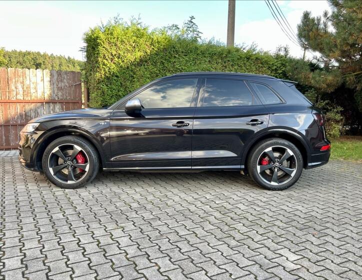 Audi SQ5 3