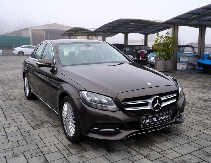 Mercedes-Benz Třídy C 8