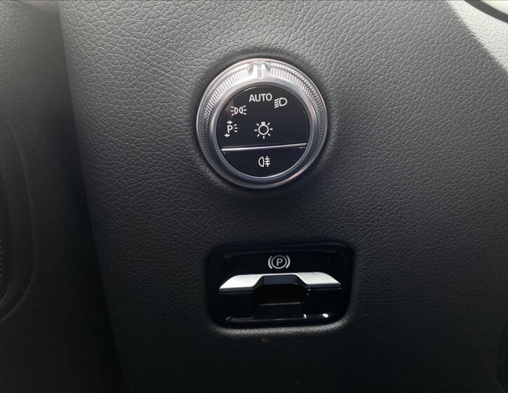 Mercedes-Benz GLC SUV / Terénní 2,0 l 145 kw