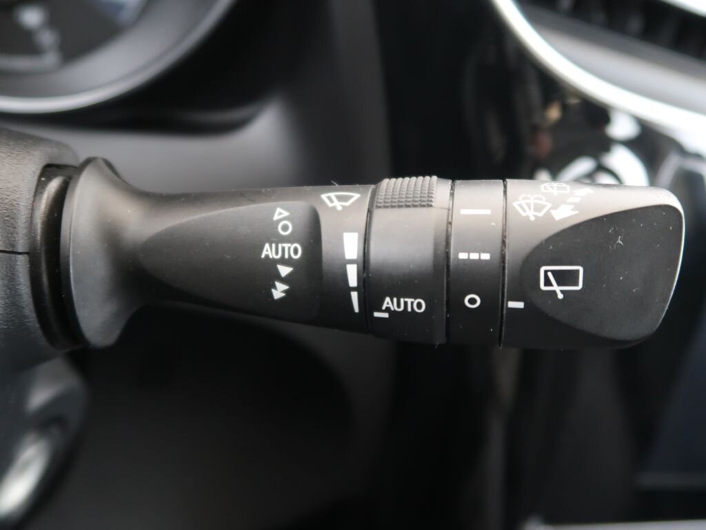 Toyota Auris Kombi 1,6 l 97 kw