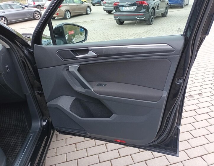 Volkswagen Tiguan SUV / Terénní 2,0 l 110 kw