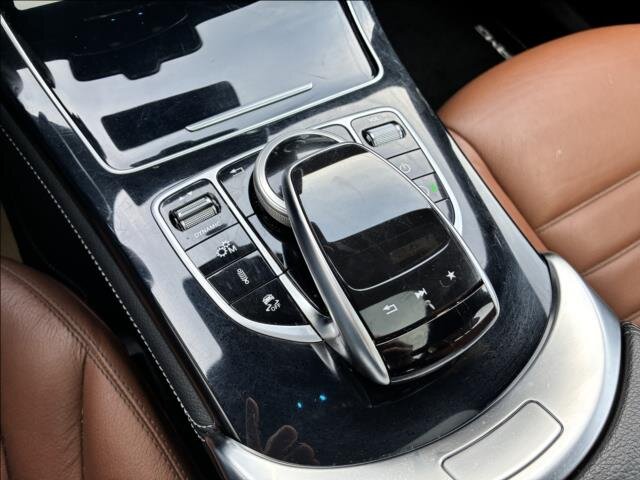 Mercedes-Benz GLC SUV / Terénní 3,0 l 270 kw