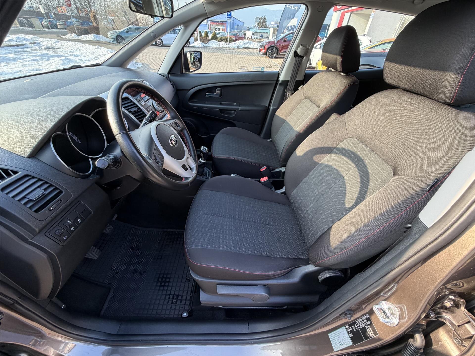 KIA Venga MPV 1,4 l 66 kw