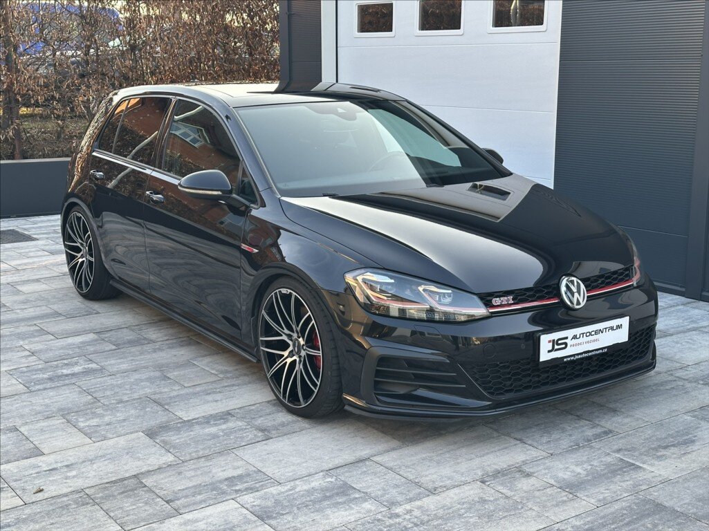 Volkswagen Golf Hatchback 2,0 l 180 kw