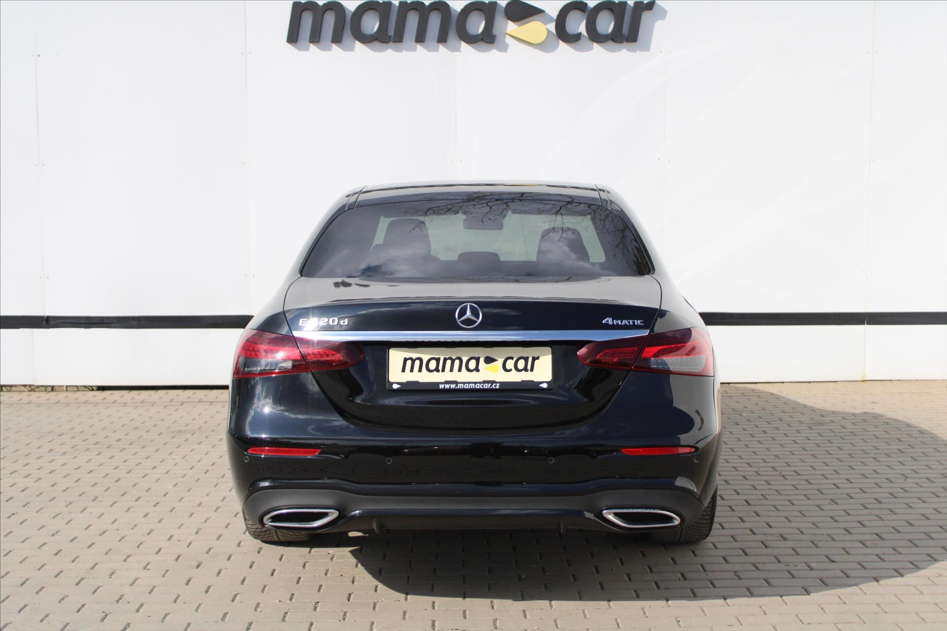 Mercedes-Benz Třídy E Sedan / Limuzína 2,0 l 143 kw