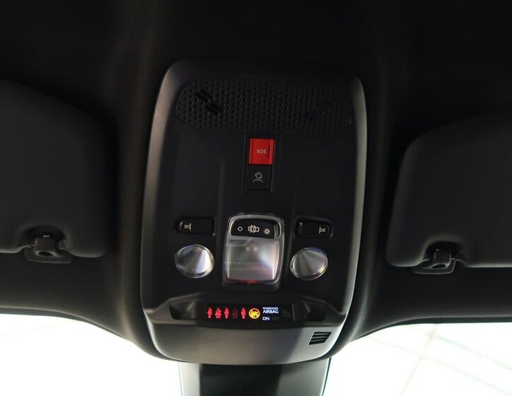 Peugeot 2008 SUV / Terénní 1,2 l 74 kw