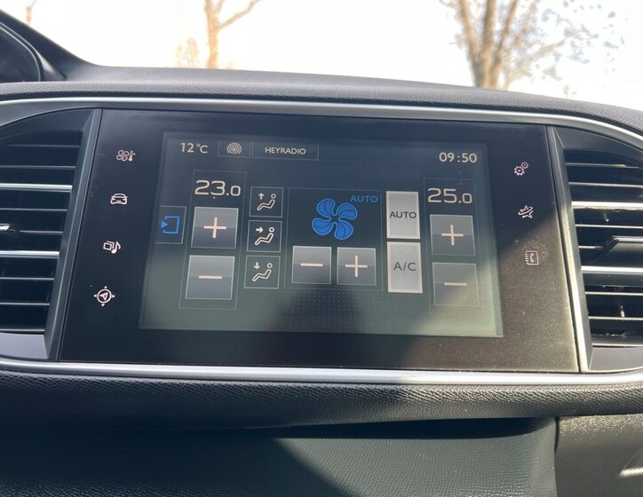 Peugeot 308 Kombi 1,2 l 96 kw