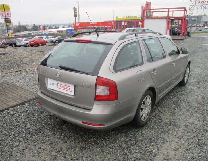 Škoda Octavia Kombi 1,6 l 77 kw