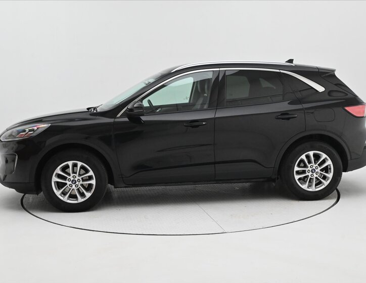 Ford Kuga SUV / Terénní 2,0 l 140 kw