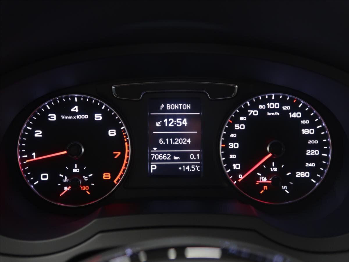 Audi Q3 SUV / Terénní 1,4 l 110 kw