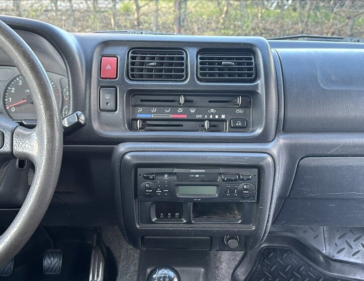 Suzuki Jimny Ostatní 1,3 l 60 kw