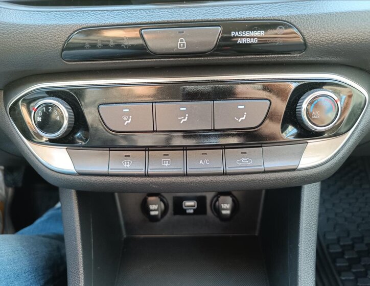 Hyundai i30 Kombi 998,0 88 kw