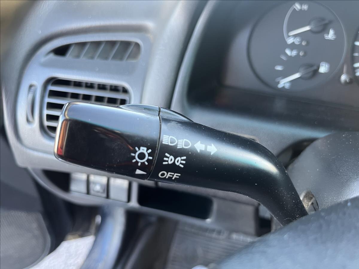 Mazda 626 Hatchback 2,0 l 85 kw