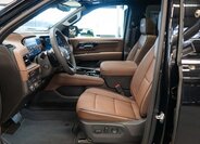 Chevrolet Suburban SUV 6,2 l 313 kw