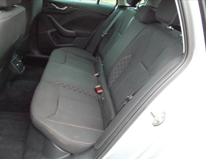 Škoda Kamiq Hatchback 1,5 l 110 kw