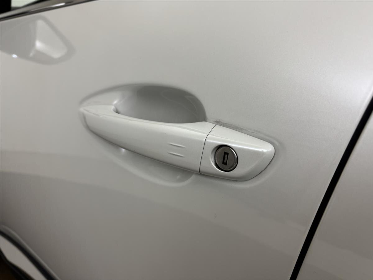 Peugeot 5008 SUV / Terénní 2,0 l 133 kw
